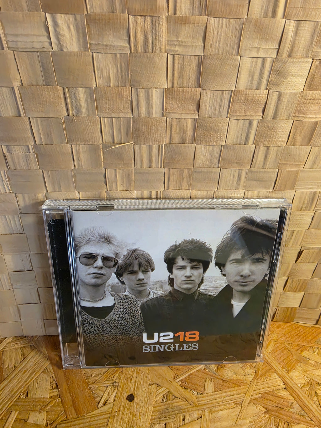 U2